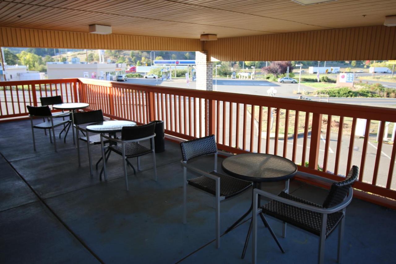Rice Hill Inn Oakland Exterior foto